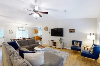 Image de Convenient Home near Bass Lake & Yosemite w/central A/C, washer/dryer, gas grill