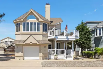 Image de Beautiful Beachblock with 5 bedrooms and a Pool!