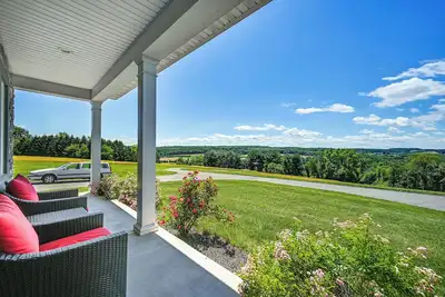 Image de Hanover Retreat w\/ Pool, Near Codorus State Park!