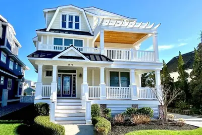 Image de A quiet location but close to town amenities