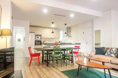 Image de ❝ Bright, Clean & Very Comfortable Apartment ❞