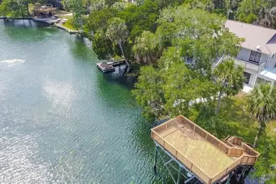 Image de Kings Bay Inlet front house with 4 bedrooms and 3