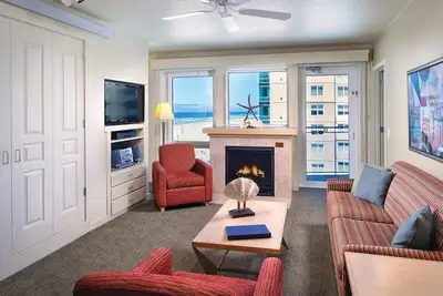 Image de Walk Everywhere! Located right on the beach at the Turnaround.