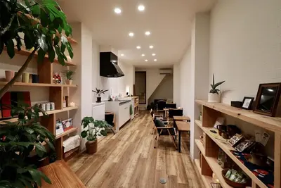 Image de A space like a hideaway / Okayama Okayama