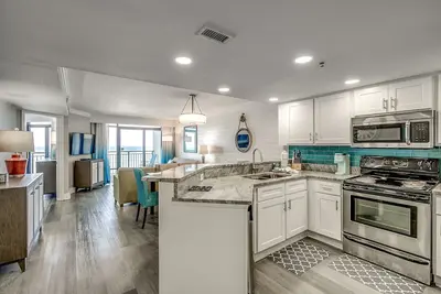 Image de Large Oceanfront 3 Bdrm (11th Floor) - by Luxury Beach Rentals
