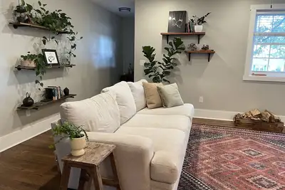 Image de -Masters Rental- 4 bed/ 2 bath