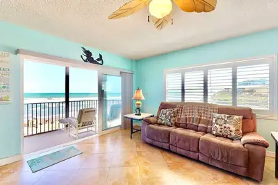 Image de Oceanfront condo with stunning ocean view & screened balcony - near the beach