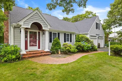 Image de Beautiful home sleeping 12, . 3 miles to the beach