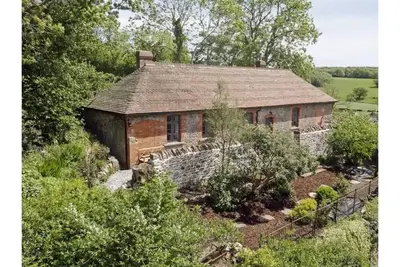 Image de Easel Cottage near Wells: comfortable quirky cosy