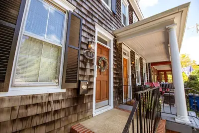 Image de Cozy 1st Floor King George one bedroom apartment right across from Usna