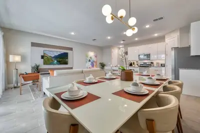 Image de Affordable luxury home for 8 guests close to parks