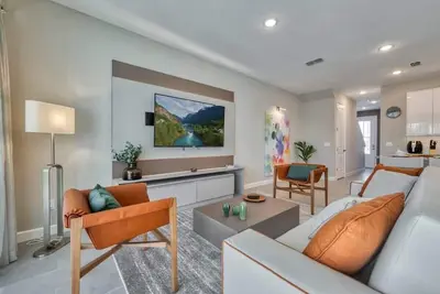 Image de Luxury new home close to the parks