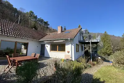 Image de Vacation home Pfälzer Wald Weyher - Southern Wine Route - with garden