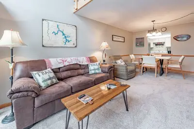 Image de Will O' The Wisp 308d: Lakefront 2 Bedroom Condo, Close to Indoor Pool & Game Ro