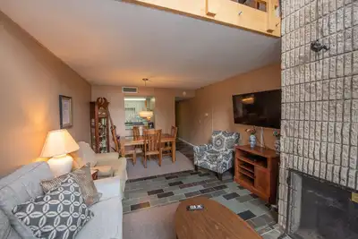 Image de Will O' The Wisp 512g: Lakefront 2 Bedroom Condo with Private Balcony!