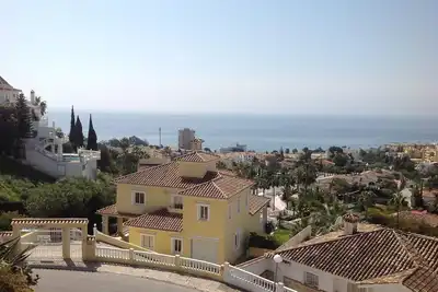 Image de Maison de vacances 'Lovely Townhouse In Riviera Del Sol' avec vue sur mer, Wi-Fi et climatisation