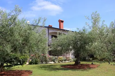 Image de Close to the beach, air conditioned, quiet location, family-friendly