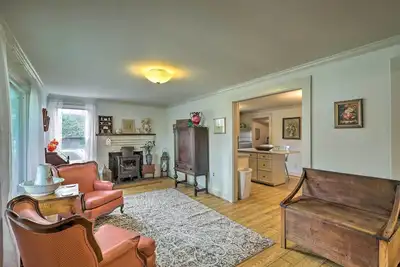 Image de Cozy Hendersonville Home Near Trails + Parks!