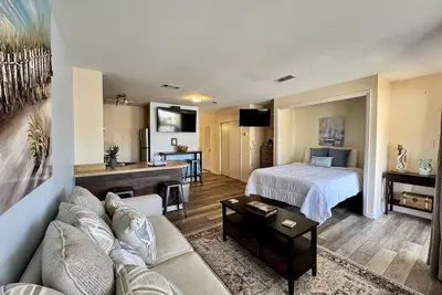 Image de Studio w/ Private Beach Access & Golf