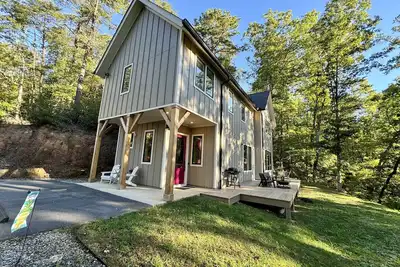 Image de New Mountainside Retreat, 3\/3 en-suite with Ev fast chg mins to downtown Clayton