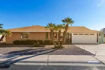 Image de Savor the Sun, Golf, Hiking & Pool Time!