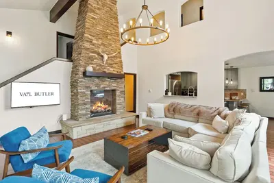 Image de Vail Butler | Spacious East Vail Getaway - Hot Tub, close to ski Vail, hike, bike