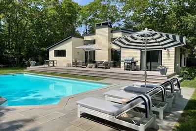 Image de Ultra Private East Hampton Home with Pool