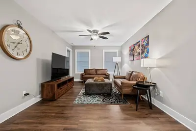 Image de The Mint - A Perfect 4Bed/4Bath Weekend Getaway