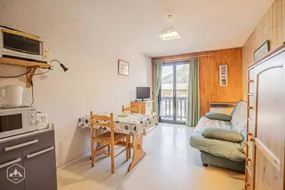 Image de Studio avec vues sur les montagne