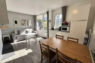 Image de Studio-Kabine mit Küche und Blick auf die Pisten