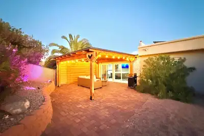 Image de Wknd@ Bernie's Ii-2 Private Villas Private Compound 4bd\/4ba\/2 Hot Tubs