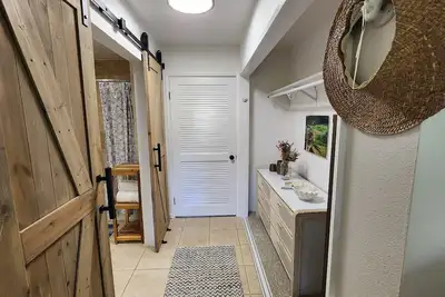 Spacious 3 bd 2. 5 ba updated Poipu condo with luxury beds & amazing amenities