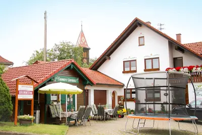 Image de Group holiday apartment \"DorfglĂĽck\", 180sqm, garden, balcony, 3 bedrooms, 1 multi-bed room, max. 13 people