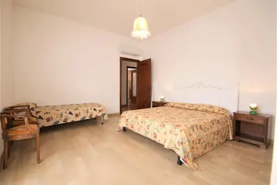 Image de Apartment with A\/C 250m from beach | Ap19