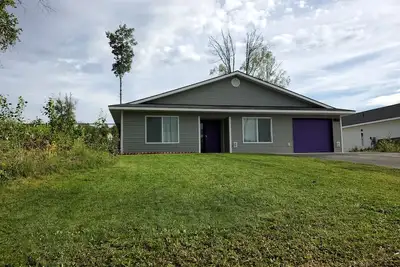 Image de 2026 Summer Vacation Downtown Soldotna Spacious 4bd 2 baths, 8+ guests