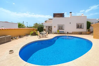 Maison \"Casa Coral Spaniahome\", avec vue sur la mer, piscine, terrasses et Wi-Fi.