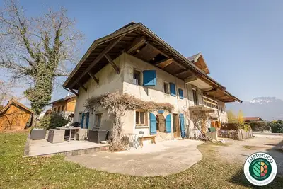 Image de St Jorioz - C'est une maison bleue, 6pax