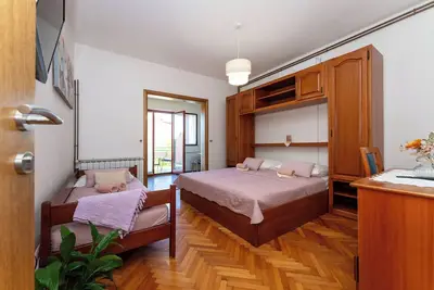 Image de Comfy studio for 3 persons with gardenview