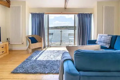 Image de Waterfront - Trois Chambres Maison, Couchages 6