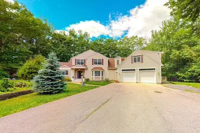 Image de House near the beach with private hot tub, home theater, game room, and WiFi