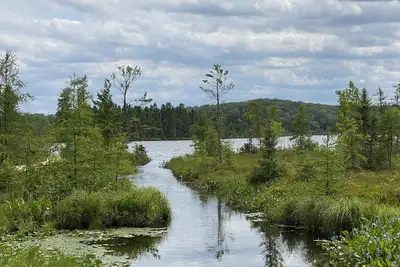 Image de Lakefront Cabin… newly remodeled, full access to all your recreational needs!