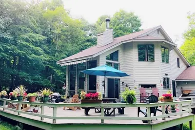 Image de Bearfoot Camp~ Luxurious Home on 5 Private Acres