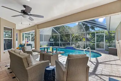 Image de Villa Avery - Fenced modern home w/electric-heated pool; Great for families & pets! - Swfl Rentals