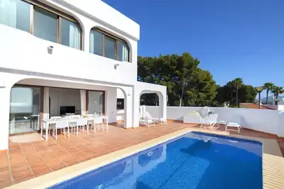 Image de Merveilleuse maison de vacances avec piscine privée, Wifi, climatisation, Tv, terrasse et parking