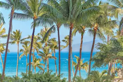 Image de Mrr Presents Kaanapali Ali'i 242 -  Gorgeous Remodel, 4th Floor Corner 2br w/ Partial Ocean And Mountain Views