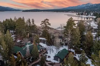 Image de Koda by AvantStay | Big Bear Cabin w/ Hot Tub