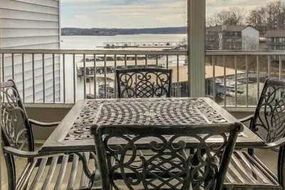 Image de Pool | WiFi | Lake Front| Sleeps 6 | Mm 13 (631ab)