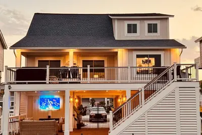 Image de Late August Pricing! Your Perfect Beach Getaway!