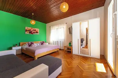 Image de Comfortable place for 4 persons close to Paklenica Np