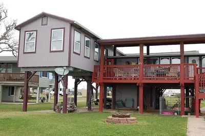 Image de Caney Creek Fishing Camp minutes from the Gulf, Icw and the beach.